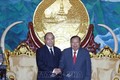 越南政府总理阮春福出席原老挝政府总理西沙瓦·乔本潘大将的国葬仪式