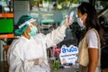 新冠肺炎疫情：泰国新增病例连续6天降至个位数 新加坡和老挝开始放宽限制性措施