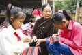 Người có công khôi phục nghề dệt lanh truyền thống