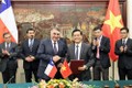 Việt Nam và Chi-lê ký Hiệp định miễn thị thực cho người mang hộ chiếu phổ thông giữa hai nước