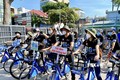 胡志明市近500名青年志愿者参加2022年“地球 一小时”启动活动
