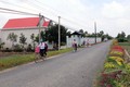 Những con đường xanh, sạch đã tạo nên một hình ảnh đẹp về xã Viên Bình, huyện Trần Đề, một trong những xã có đông đồng bào Khmer nhất của tỉnh Sóc Trăng. Ảnh: Trung Hiếu