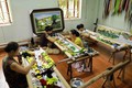 Sản phẩm thêu trên áo dài và tranh thêu làm quà tặng của Công ty TNHH tranh thêu Phương Thảo ở xã Thắng Lợi, huyện Thường Tín (Hà Nội) đạt chất lượng sản phẩm OCOP 4 sao năm 2019.