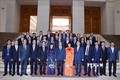 越南政府总理阮春福会见越南驻外大使、首席代表