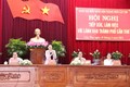  越南国会主席阮氏金银与芹苴市领导座谈