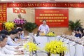 越南国会主席王廷惠与平福省委常委会举行工作会谈