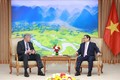 越南政府总理范明政会见美国国会议员代表团