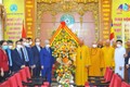 越南祖国阵线中央委员会主席杜文战走访越南佛教协会