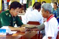 "Bác sỹ quân hàm xanh" nặng lòng với đồng bào Khmer ở Vĩnh Châu