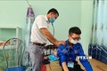 Học sinh trường THPT Phan Châu Trinh (huyện Ia Pa, tỉnh Gia Lai) được chăm sóc y tế tại trường. Ảnh: Hoài Nam - TTXVN