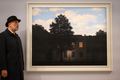 Tác phẩm siêu thực của danh họa Rene Magritte đạt mức giá cao kỷ lục