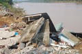 Quảng Trị: Hỗ trợ gia đình các nạn nhân trong vụ sập nhà do sạt lở bờ sông Thạch Hãn
