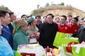 Chủ tịch Quốc hội Vương Đình Huệ dự Chương trình Tết nhân ái tại xã biên giới Trịnh Tường