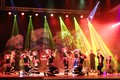 Tiết mục múa “Hồ.. hồ hà hề” do các nghệ sĩ múa của Nhà hát ca múa nhạc dân gian Việt Bắc biểu diễn. Ảnh: Hoàng Nguyên – TTXVN