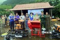 Hỗ trợ công cụ sản xuất cho nhân dân xã biên giới Trường Sơn