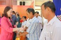 Phó Chủ tịch nước Võ Thị Ánh Xuân tặng quà Tết cho gia đình chính sách, hộ nghèo tỉnh An Giang