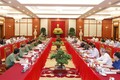 面向越共十三大：越共中央政治局与中央公安党委常委会举行工作座谈会