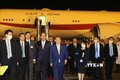 日本首相与夫人开始对越南进行正式访问