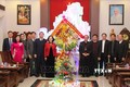 越共中央民运部部长张氏梅圣诞节前走访清化省教区