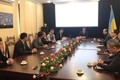 越南驻乌克兰大使阮鸿石会见在乌越南企业代表