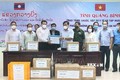 广平省向老挝甘蒙省捐赠防控牛结节疹疫情药品和医疗物资