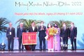 胡志明市领导向海外越南人代表拜年