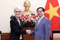 越南外交部长裴青山会见美国常务副国务卿温迪·舍曼