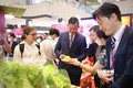 大力推动越南商品上架永旺超市系统