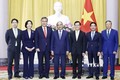 越南国家主席阮春福会见韩国外交部长朴振