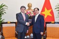 越南外交部长裴青山会见亚美尼亚驻越大使瓦赫拉姆