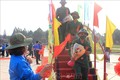Thanh niên tỉnh Kon Tum lên đường nhập ngũ. Ảnh: Khoa Chương – TTXVN