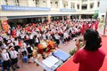 Học sinh trường Tiểu học Thăng Long, quận Hoàn Kiếm (Hà Nội) trong lễ khai giảng năm học mới. Ảnh tư liệu: Thanh Tùng - TTXVN 