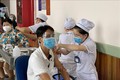 Tiêm vaccine đợt 5, mũi 2 cho cán bộ, viên chức các sở, ban, ngành tỉnh An Giang. Ảnh: Thanh Sang – TTXVN