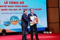 Trao quyết định công nhận Khu du lịch Mũi Né (Bình Thuận) là Khu du lịch quốc gia. Ảnh: Nguyễn Thanh - TTXVN