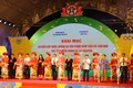 Lãnh đạo Hà Nội cắt băng khai mạc sự kiện giới thiệu, quảng bá sản phẩm OCOP gắn với văn hóa các tỉnh miền Trung và Tây Nguyên.