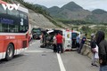 Cháy xe ô tô chở khách trên đường La Sơn – Túy Loan, 29 hành khách may mắn thoát nạn