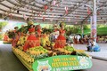 Tiết mục diễu hành “Bách Quả Tứ Quý Thần Tiên Hội” tại Lễ hội. Ảnh: Hồng Giang - TTXVN