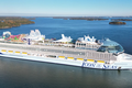 Tàu du lịch lớn nhất thế giới "Icon of the Seas" chuẩn bị cho chuyến ra khơi đầu tiên