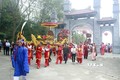 Lễ hội truyền thống động Hoa Lư thu hút người dân và du khách