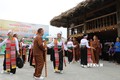 Không khí lễ hội tràn ngập tại Đền Hùng