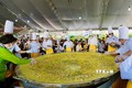 Bất ngờ với bánh xèo khổng lồ tại Lễ hội Bánh dân gian Nam Bộ