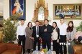 Thủ tướng Chính phủ Phạm Minh Chính thăm, chúc mừng giáo dân Giáo xứ Bắc Giang. Ảnh: Dương Giang - TTXVN