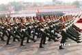 Các lực lượng của quân đội diễu binh qua lễ đài. Ảnh: Lâm Khánh - TTXVN