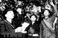 Đại tướng Võ Nguyên Giáp đọc Lời Tuyên thệ trong Ngày Thành lập Đội Việt Nam tuyên truyền Giải phóng quân tại Cao Bằng, ngày 22/12/1944. Ảnh: Tư liệu TTXVN