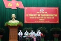 Bí thư Tỉnh uỷ Kon Tum Dương Văn Trang (giữa) trao giải A báo chí về xây dựng Đảng tỉnh Kon Tum lần thứ I, năm 2021 cho 3 tác phẩm xuất sắc. Ảnh: Khoa Chương - TTXVN