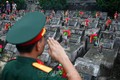 Tháng 7 tri ân, những cựu binh năm xưa cùng về Nghĩa trang liệt sỹ quốc gia Vị Xuyên để thắp nén hương thơm tưởng nhớ những đồng đội đã ngã xuống. Ảnh: Thanh Tùng-TTXVN