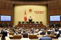Quốc hội biểu quyết thông qua Nghị quyết về việc thành lập Đoàn giám sát chuyên đề của Quốc hội năm 2023. Ảnh: Doãn Tấn - TTXVN