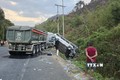 Xe khách va chạm với xe tải, 23 người thương vong