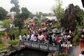Hàng nghìn người dân và du khách trẩy hội tại Di tích quốc gia đền Tiên La