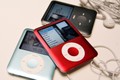 ​រូបភាព​ឆ្នាំ​២០០៧ បង្ហាញ Apple iPod Nano កំពុង​សម្ញែងខ្លួន​នៅ​ទីក្រុង​សាន់​ហ្វ្រា​ន់​ស៊ី​ស្កូ​